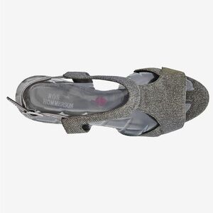 245- Ross Hommerson EUC Silver Lucky Heeled Sandal, Size 7.5M